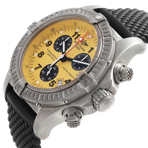 breitling aeromarine chrono avenger.